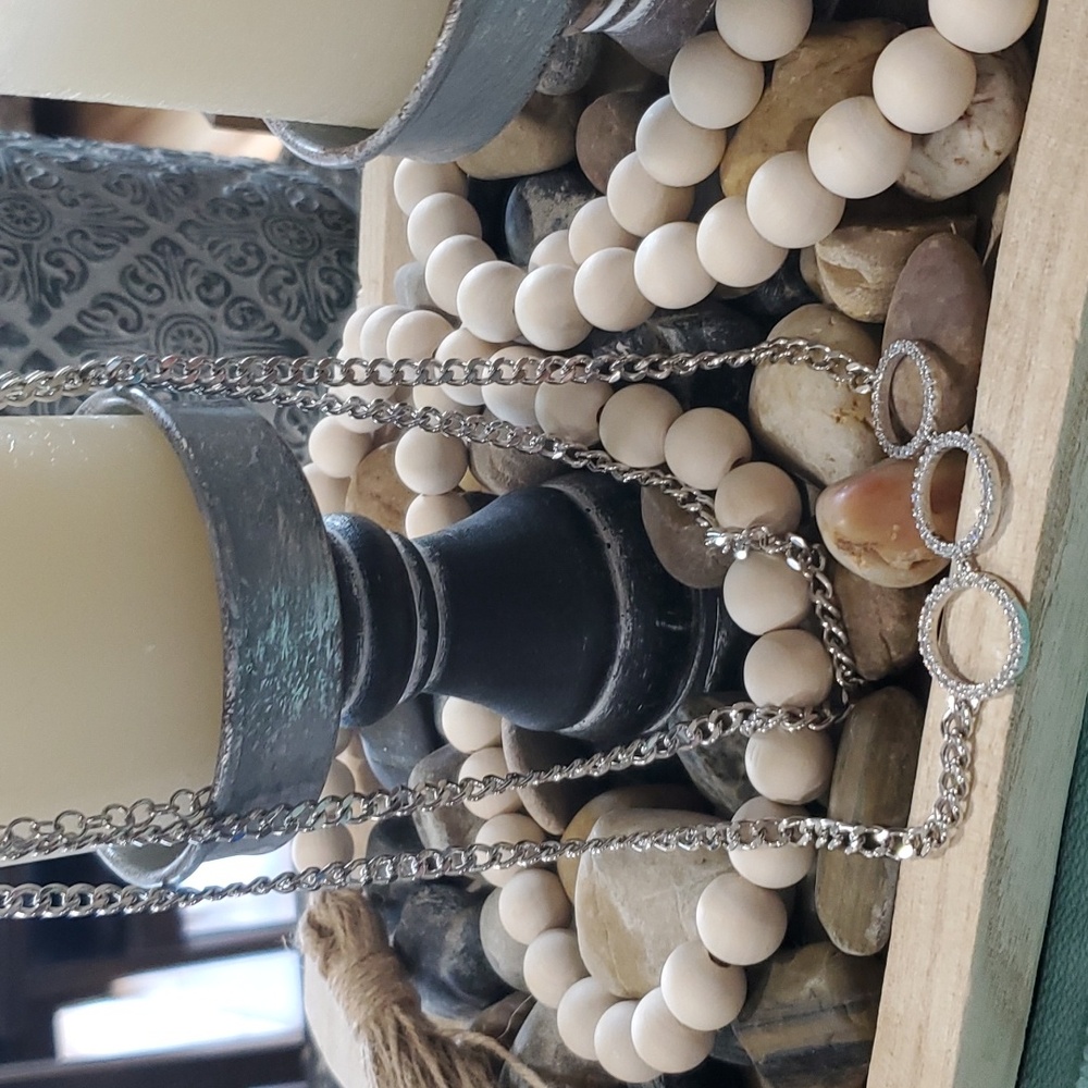 BEAUTIFUL! Lisa freede diamonique silver long necklace